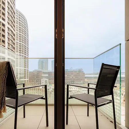 Metropolis Downtown Garage Parking Apartament *