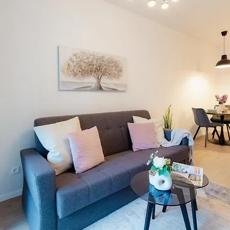 Apartament Metropolis Downtown Garage Parking *