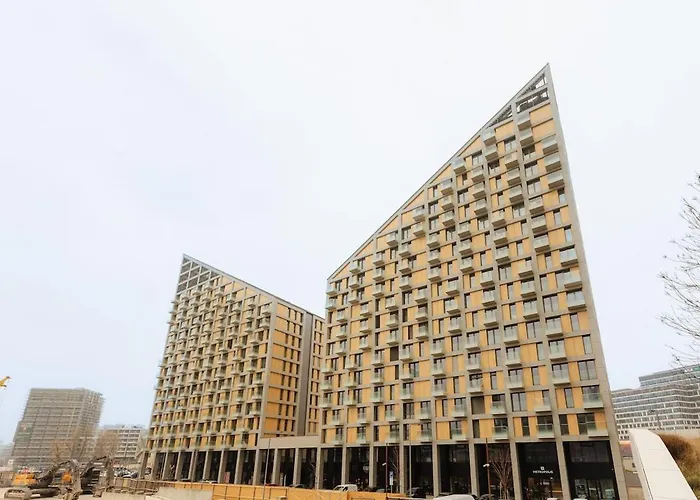 Metropolis Downtown Garage Parking