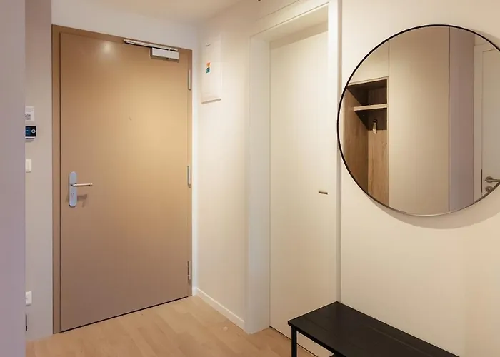 Metropolis Downtown Garage Parking Apartamento Bratislava