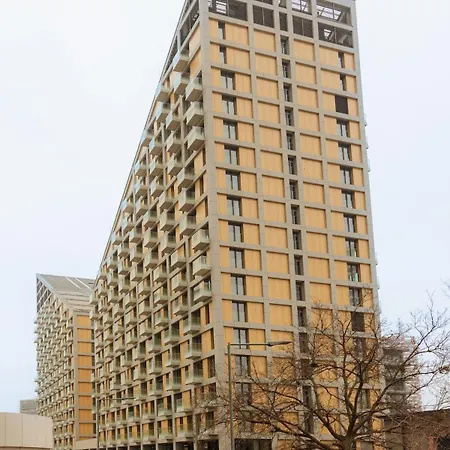 Apartman Metropolis Downtown Garage Parking