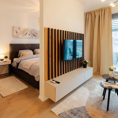 Metropolis Downtown Garage Parking *