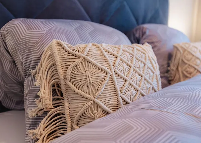 Metropolis Downtown Garage Parking Lejlighed